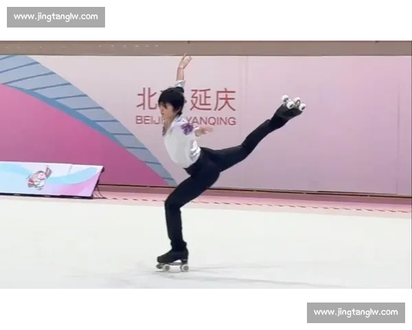 轮上逐光：小明的世锦赛单人舞备战日记